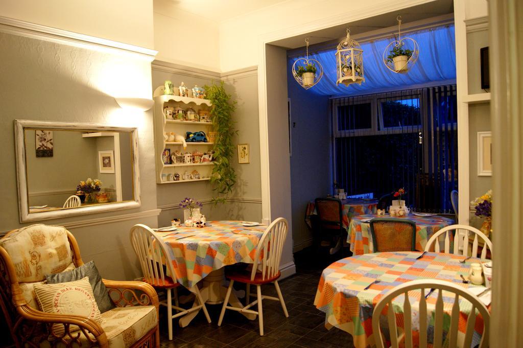 Sunset Guest House Hunstanton Exterior foto The interior of a typical tearoom